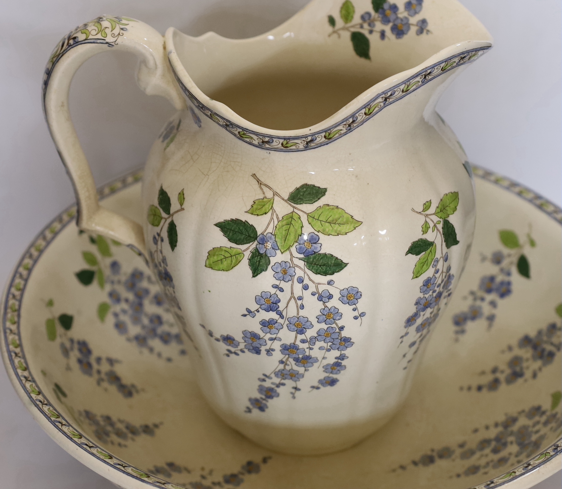 A Mintons earthenware toilet set